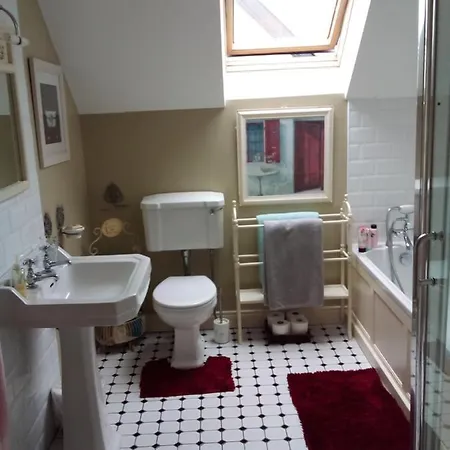 Lir Bed & Breakfast 3*